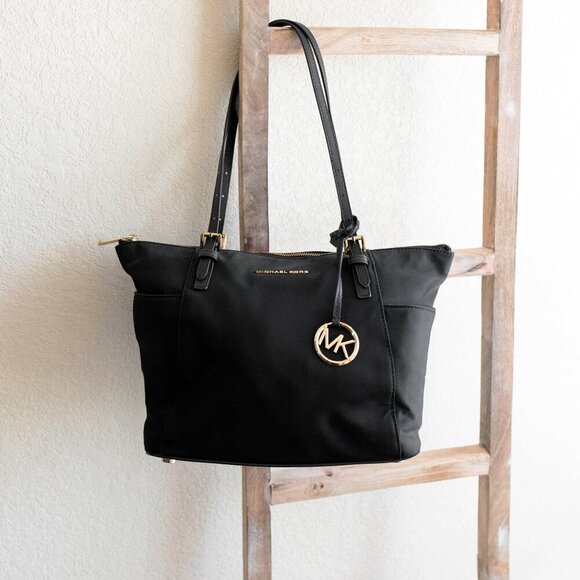 MICHAEL KORS BLACK NYLON TRAVEL TOTE / DIAPER BAG - Picture 1 of 12